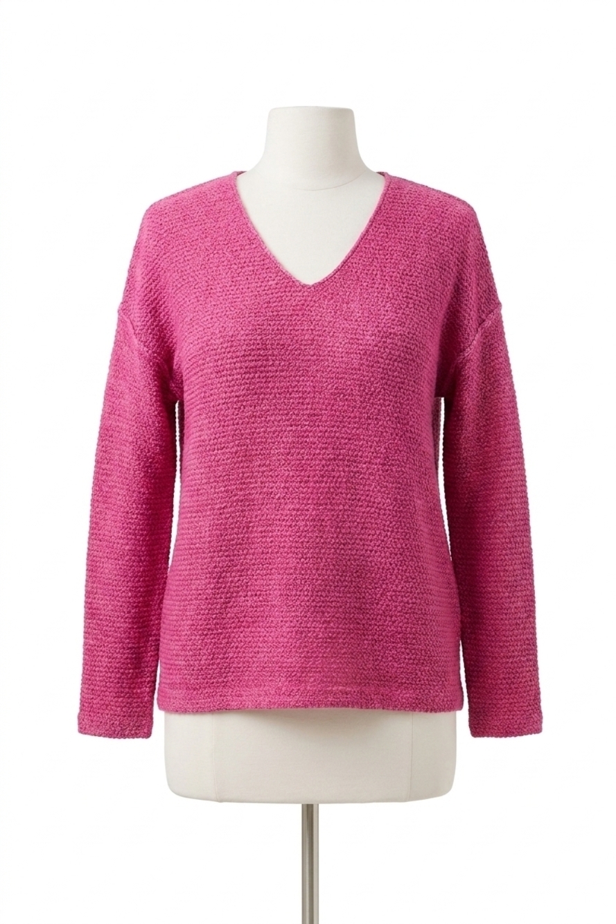 NEW TRIBAL v-neck tunic sweater with side slits in magenta